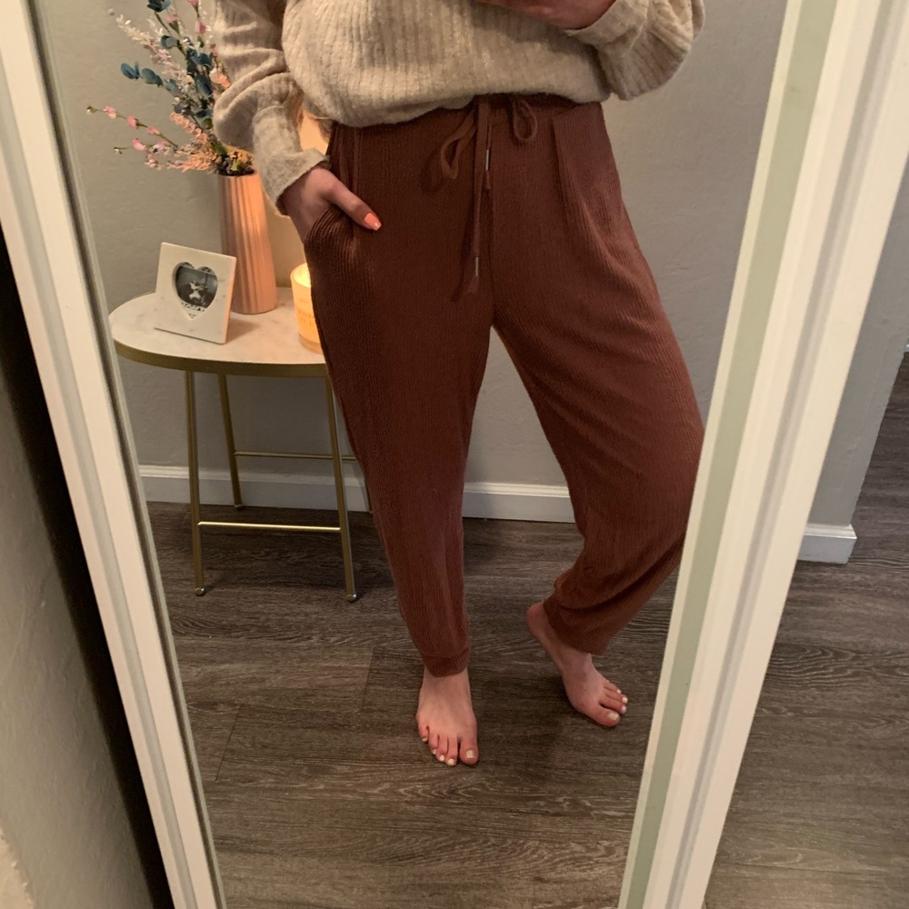 Mauve joggers